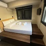 Thano's House 5 דירה *