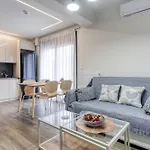 Thano's House 5 Apartmán