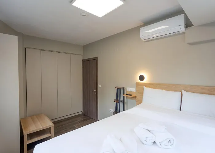 Thano's House 5 Apartman